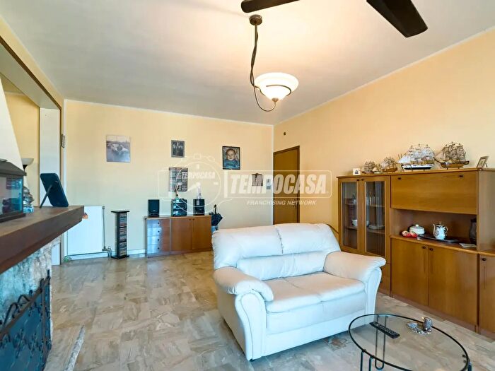 Appartamento trilocale in vendita in Via Donatori del Sangue, Caorso