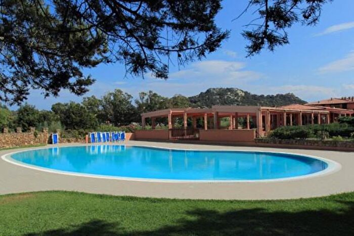 Appartamento monolocale in vendita in Via a delle Ginestre, Arzachena