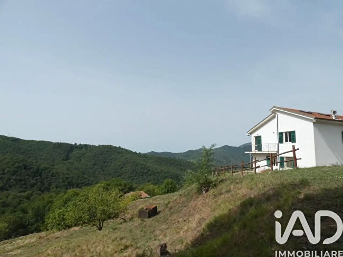 Casa con 12 locali in vendita in Strada Isolato Ravetta, Carro