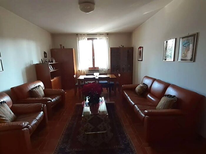 Appartamento con 5 locali in affitto in Perugia