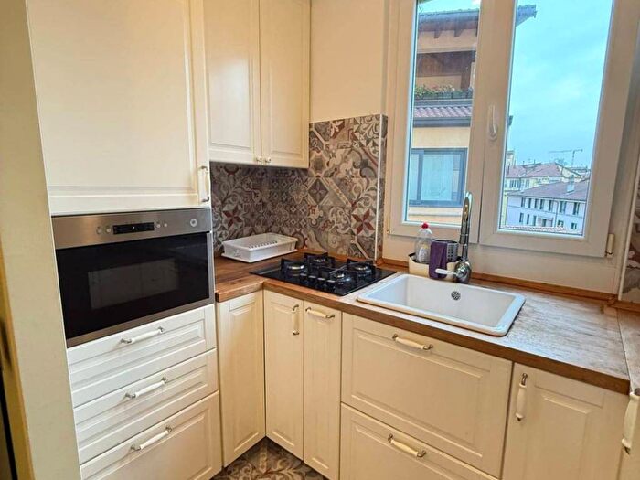 Appartamento bilocale in affitto in Viale Sabotino, Porta Romana Medaglie d'Oro, Milano