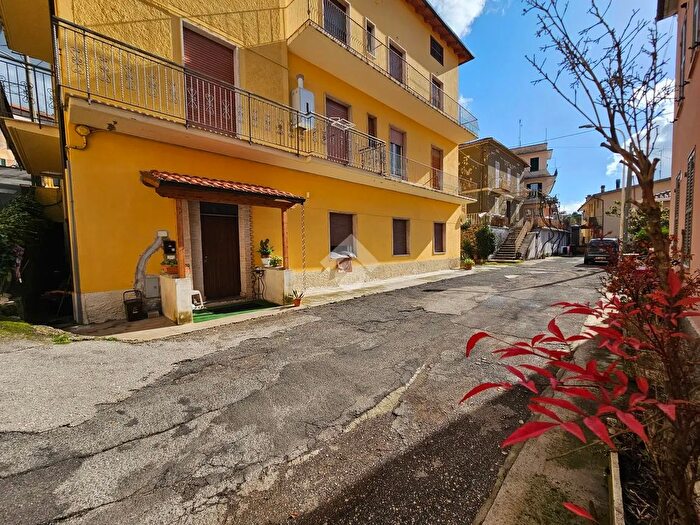 Appartamento trilocale in vendita in Via a Diaz, Fiuggi