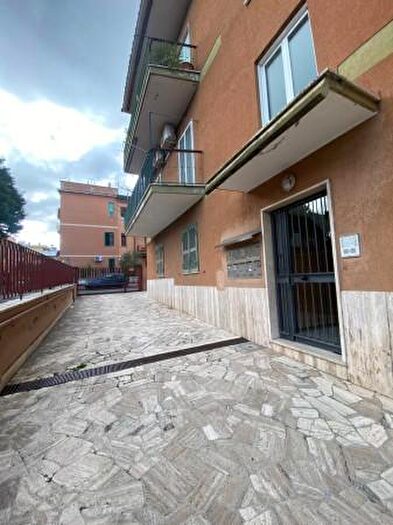 Appartamento trilocale in vendita in Via Giovanni Battista Bastianelli, Roma