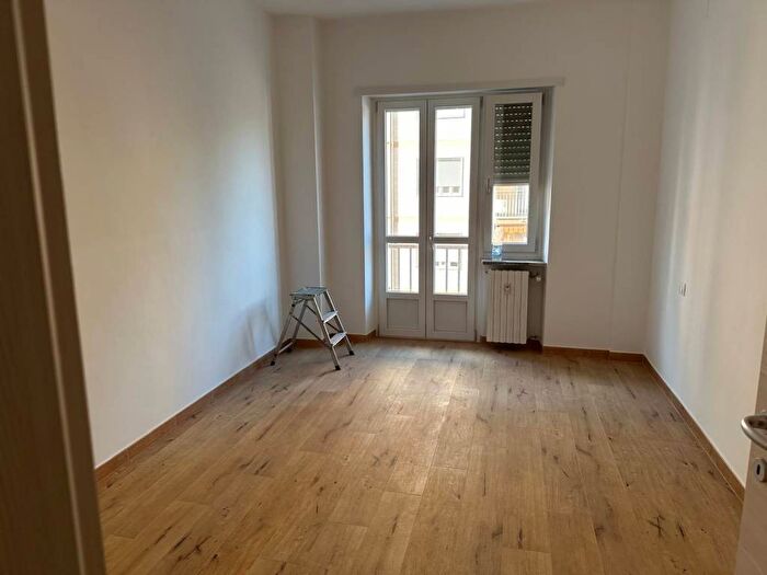 Appartamento trilocale in affitto in Lingotto, Torino