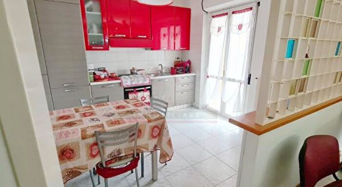 Appartamento trilocale in vendita in Viale Italia, San Salvo