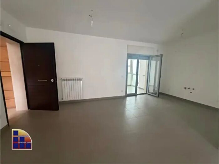 Appartamento trilocale in affitto in Modugno
