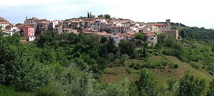 Appartamento bilocale in vendita in Poggioferro Paese Comune Scansano Scansano Grosseto, Scansano