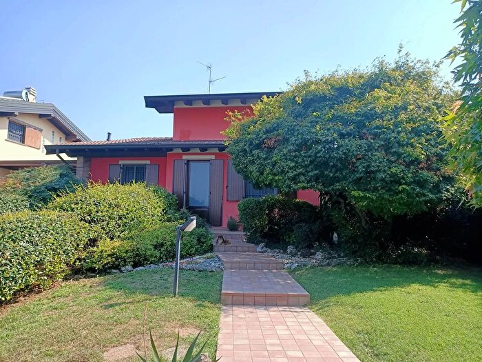 Casa quadrilocale in vendita in Ripalta Cremasca