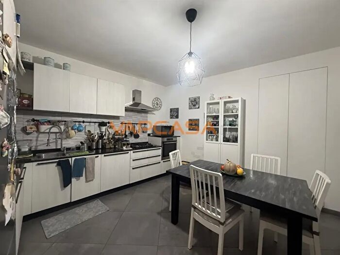 Casa trilocale in vendita in Via Francesca, Pontoglio