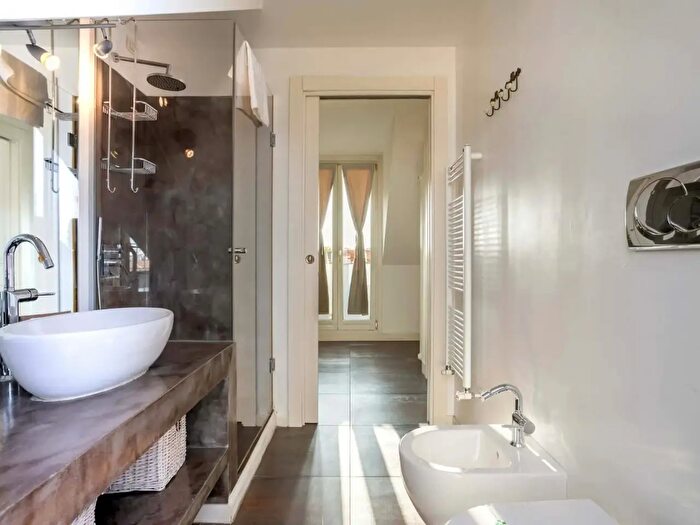 Appartamento monolocale in affitto in Via San Vittore, Milano