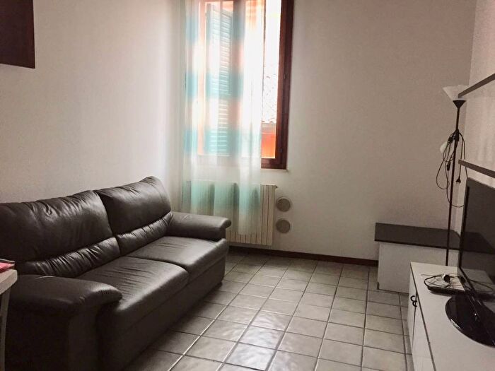 Appartamento trilocale in affitto in Via Ragno, Centro Storico, Ferrara