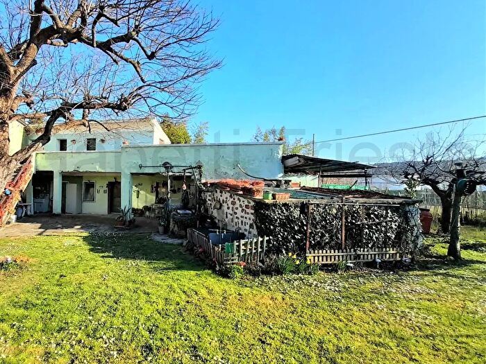 Casa con 6 locali in vendita in Località Mattonaia, San Dorligo Della Valle