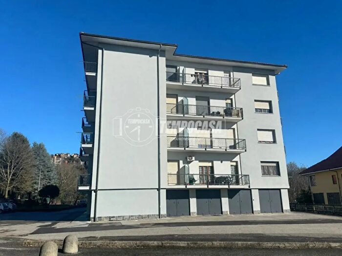 Appartamento quadrilocale in vendita in Via Forno Leonardi, Forno Canavese