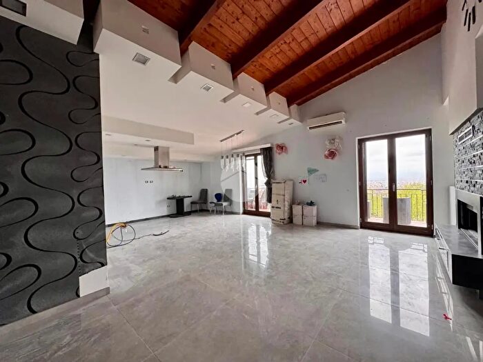 Appartamento trilocale in affitto in Via Marano Pianura, Marano Di Napoli