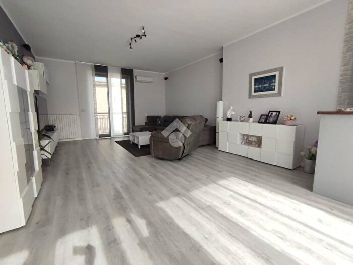 Appartamento con 5 locali in vendita in VIA LATTARO, Santa Maria la Carità