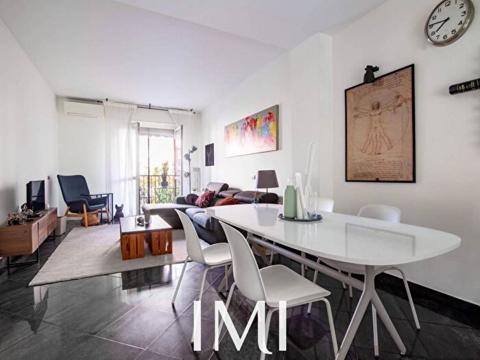Appartamento trilocale in affitto in Via George Washington, Washington, Milano