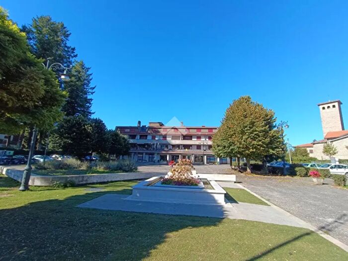 Appartamento trilocale in vendita in Piazza Suria, Trevi Nel Lazio