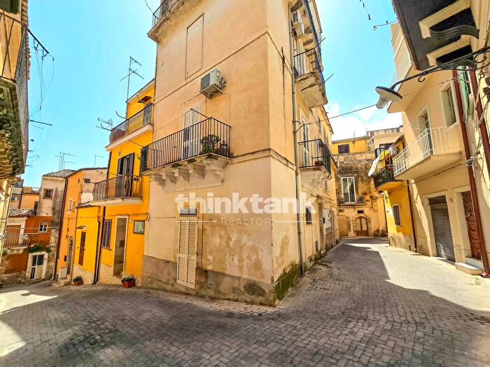 Casa con 5 locali in vendita in Via Sulsenti, Ragusa