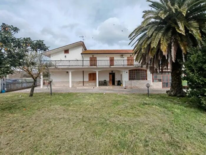 Casa quadrilocale in vendita in Via Piane, Pietrelcina