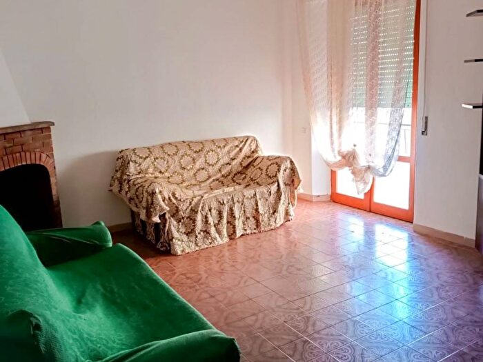 Appartamento con 5 locali in affitto in Via Giacomo Leopardi, Centro, Capalbio