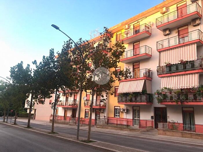 Appartamento trilocale in affitto in Via Giovanni Pascoli, Centro, Capaci
