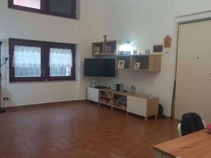 Appartamento bilocale in vendita in Via Arno, Mentana