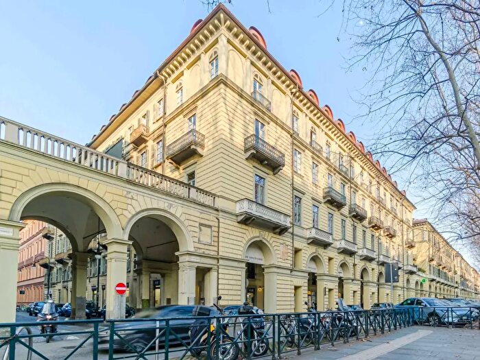 Appartamento con 6 locali in affitto in Corso Vittorio Emanuele, Torino