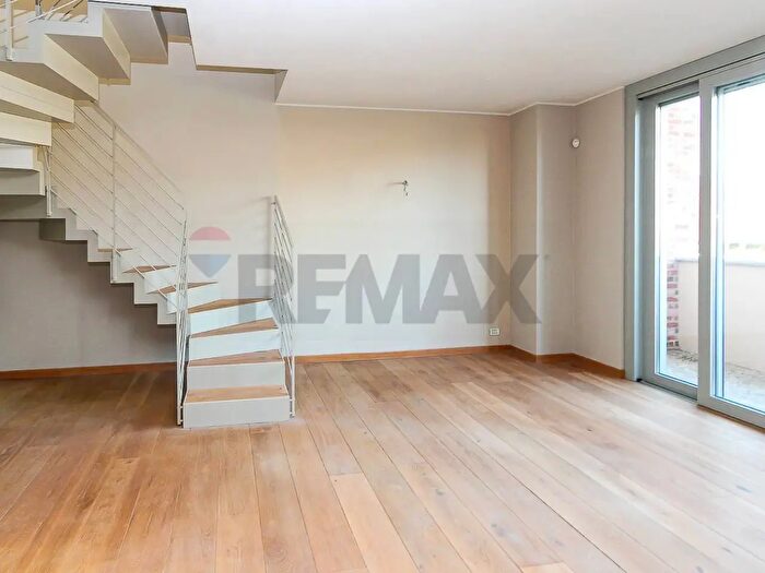 Appartamento trilocale in vendita in Via SantIsidoro, Bogogno