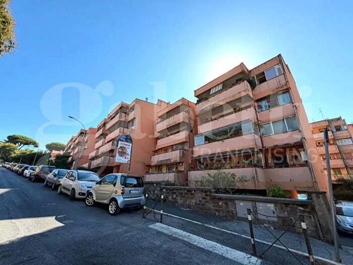 Appartamento quadrilocale in vendita in Via Pietro Nenni, Marino