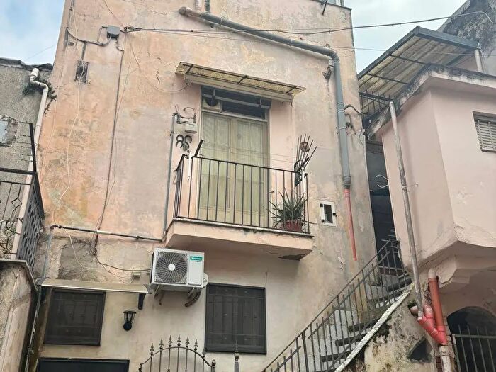 Appartamento quadrilocale in vendita in Via Ardinghi, Angri