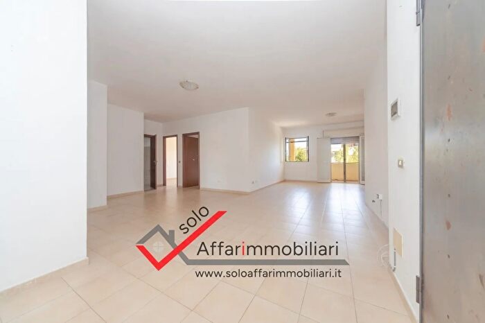 Appartamento con 6 locali in vendita in Olbia