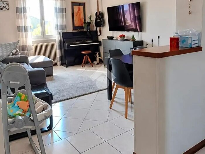 Appartamento trilocale in vendita in Via Leonardo da Vinci, Piacenza