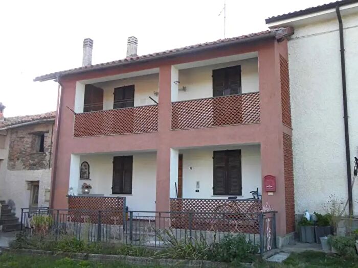 Casa quadrilocale in vendita in Vs Martini, Pareto