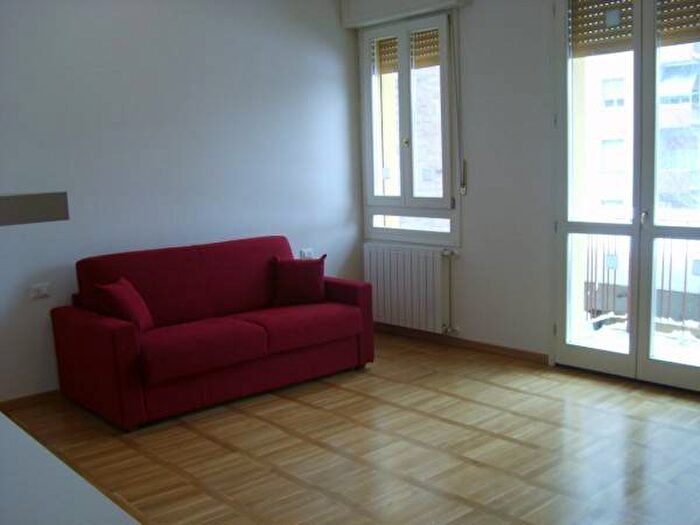 Appartamento monolocale in affitto in Via Aurelio Saffi, Saffi, Bologna