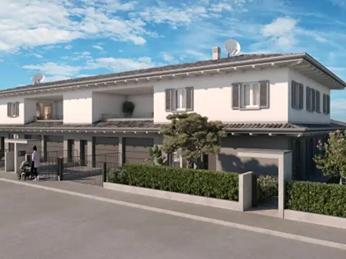 Appartamento trilocale in vendita in Via delle Stelle, Romano Di Lombardia