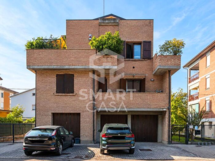 Appartamento quadrilocale in vendita in Via Salvatore di Giacomo, Baragalla Canalina, Reggio Emilia