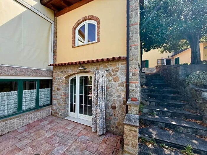 Casa trilocale in vendita in Via San Pietro, Rovolon
