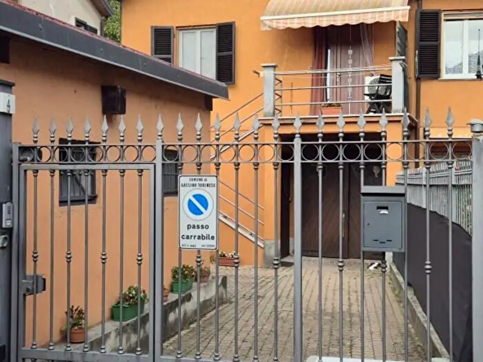 Casa trilocale in vendita in Via Manzoni, Gassino Torinese