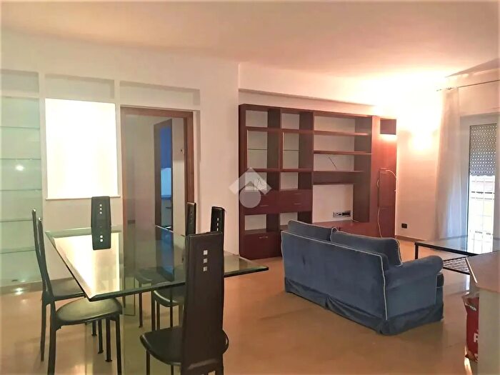 Appartamento quadrilocale in affitto in Velletri