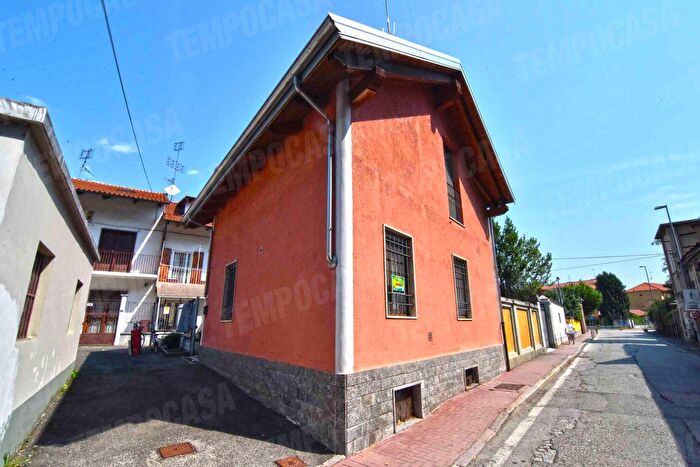 Appartamento quadrilocale in vendita in Via Maestro Rossi, Brandizzo