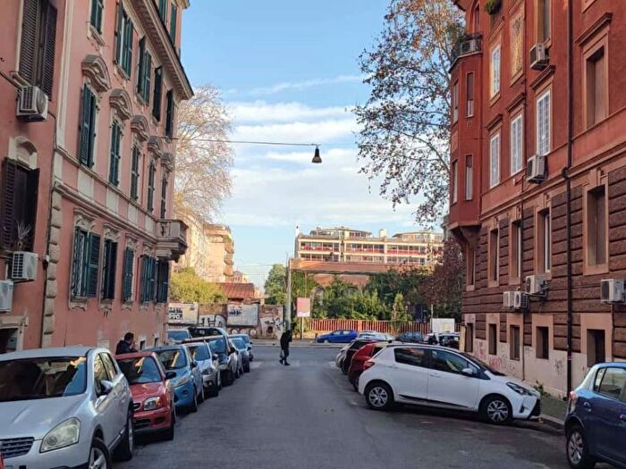 Appartamento trilocale in affitto in Via Mattia Montecchi, Monteverde Vecchio, Roma