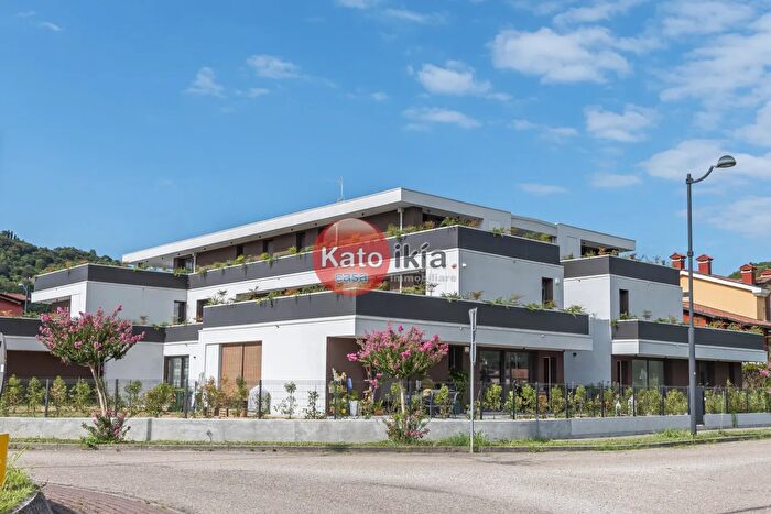 Appartamento quadrilocale in vendita in Via Paolo Borsellino, Monteviale