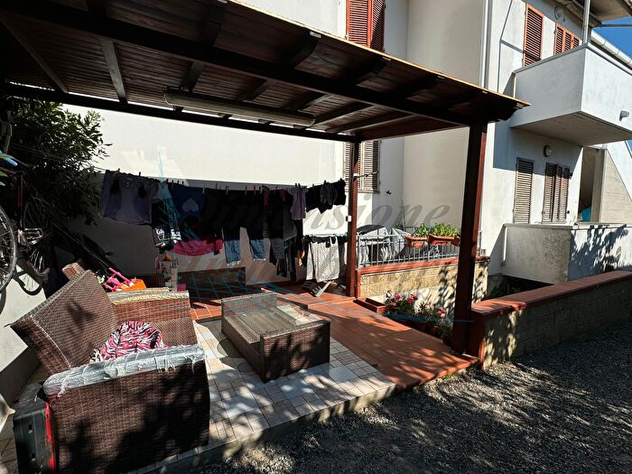 Appartamento trilocale in vendita in Via Raffaello Lambruschini, Rosignano Marittimo