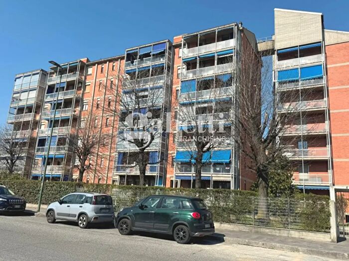 Appartamento quadrilocale in vendita in Corso Salvemini, Torino