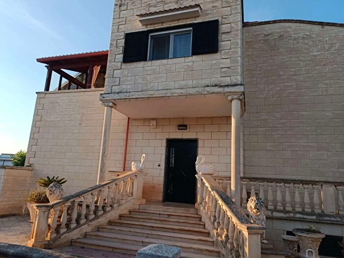 Casa con 6 locali in vendita in Bitonto