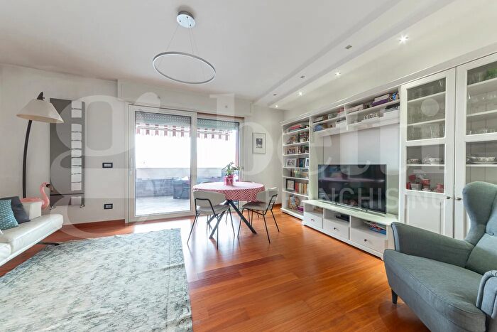 Appartamento quadrilocale in vendita in Via Nicola Romeo, Milano