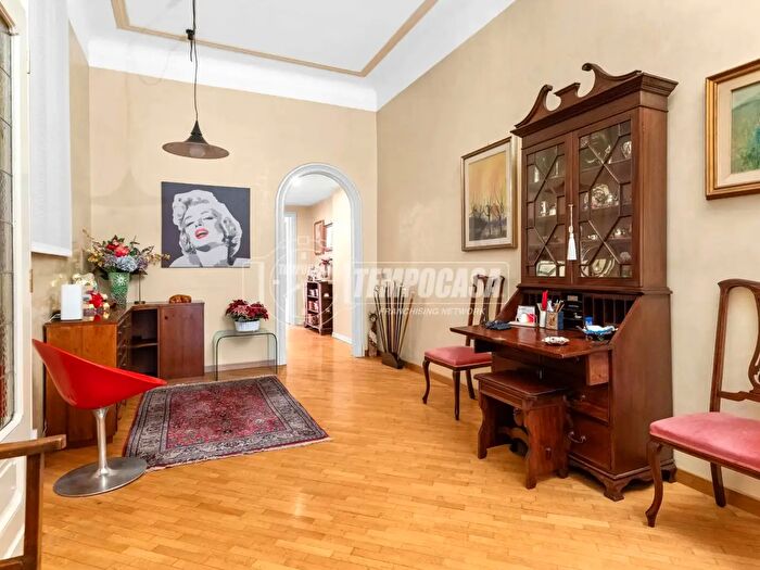 Appartamento quadrilocale in vendita in Milano