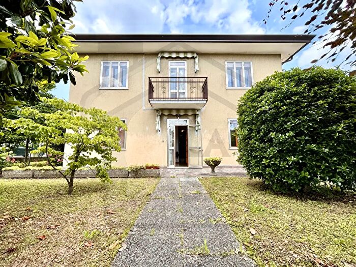 Casa quadrilocale in vendita in Teolo