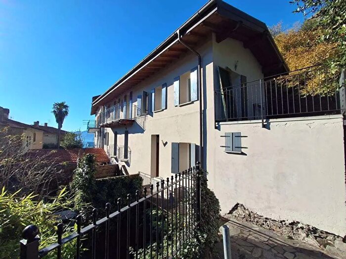 Casa con 8 locali in vendita in Mastena, San Siro