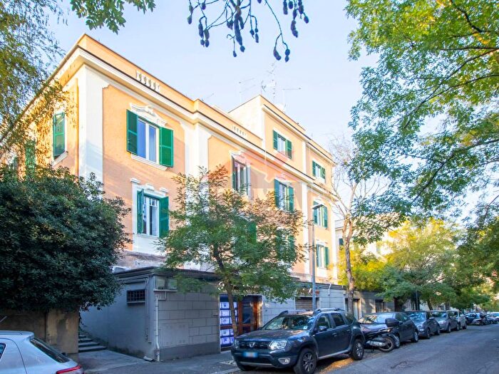Appartamento trilocale in affitto in Piazza delle Muse, Parioli, Roma
